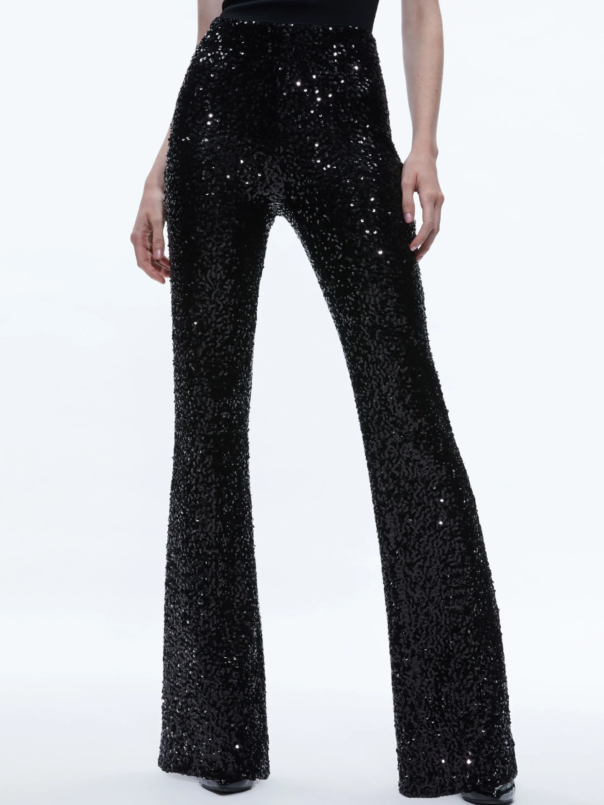 Alice and Olivia BREANN SEQUIN FITTED BLAZER + LARA SEQUIN BOOTCUT PANT *CLOTHING