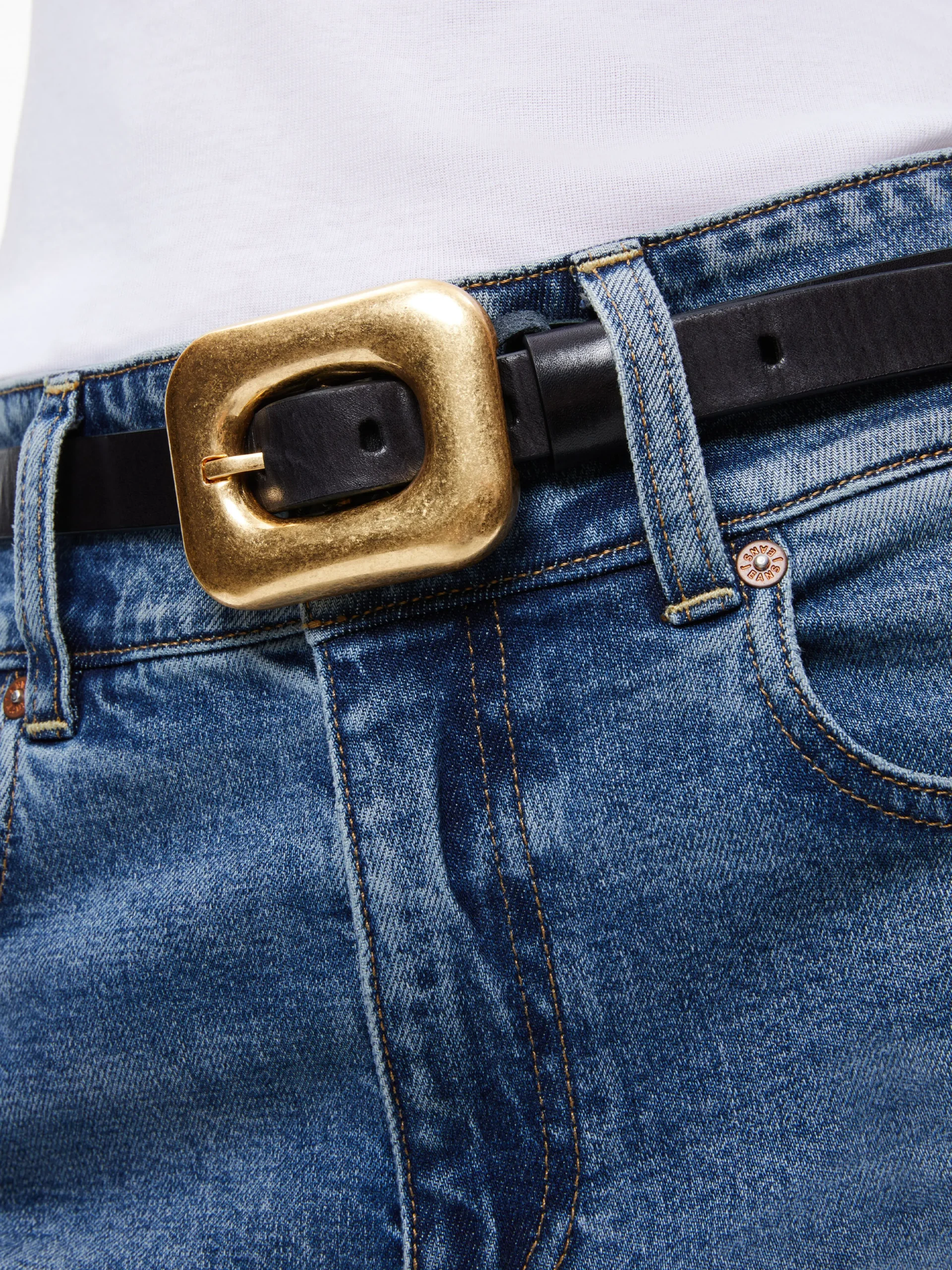 Alice and Olivia LETTY BUCKLE BELT *CLOTHING