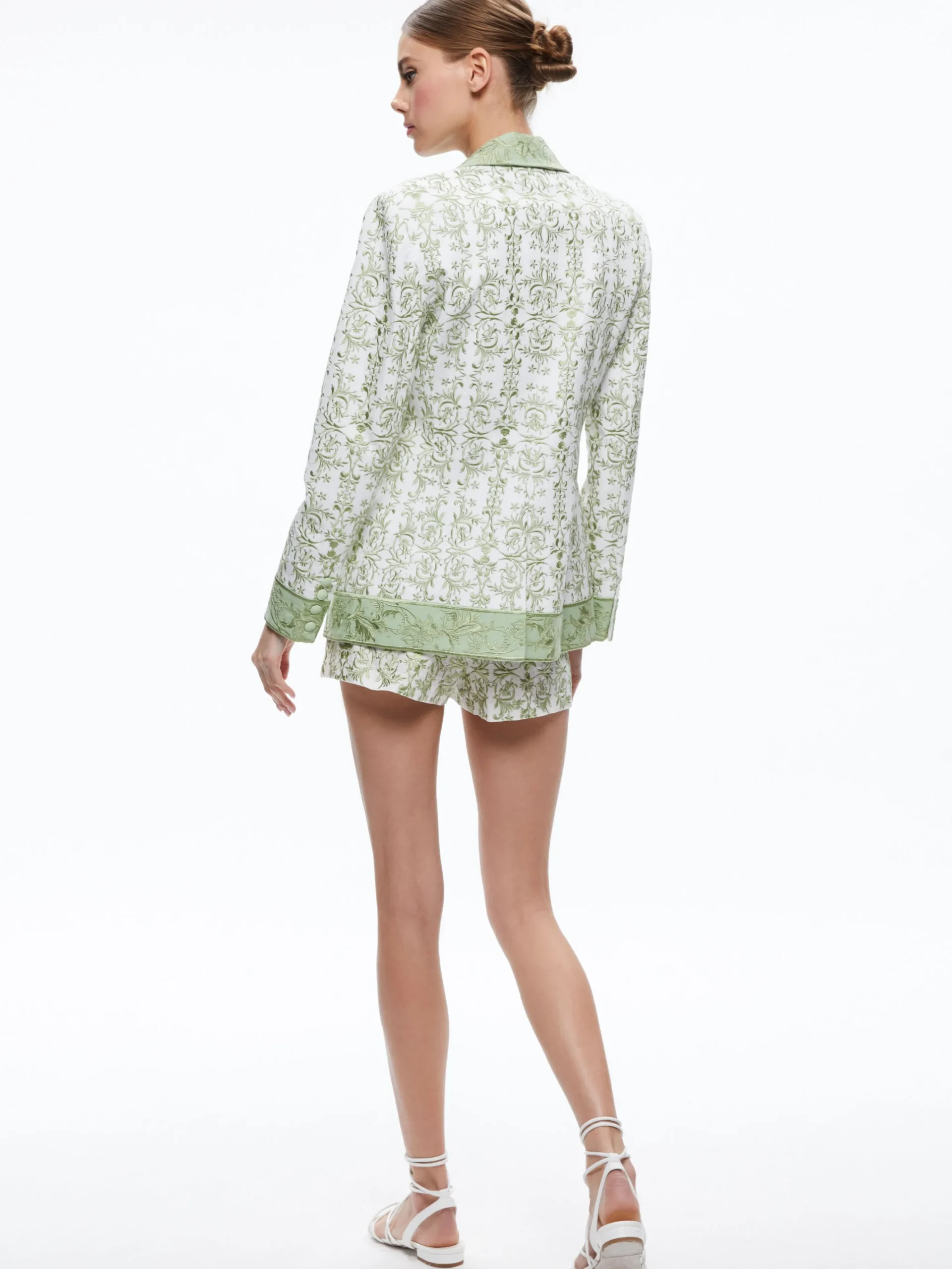 Alice and Olivia MACEY NOTCH COLLAR FITTED BLAZER + DONALD HIGH WAISTED SHORT *CLOTHING