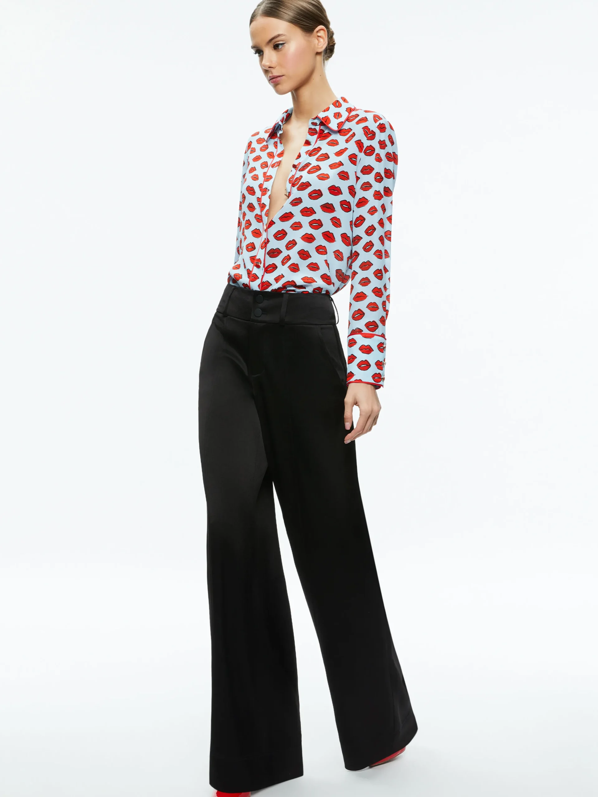 Alice and Olivia WILLA PLACKET TOP WITH PIPING KISS KISS BLUE*FEATURED SHOPS | CLOTHING